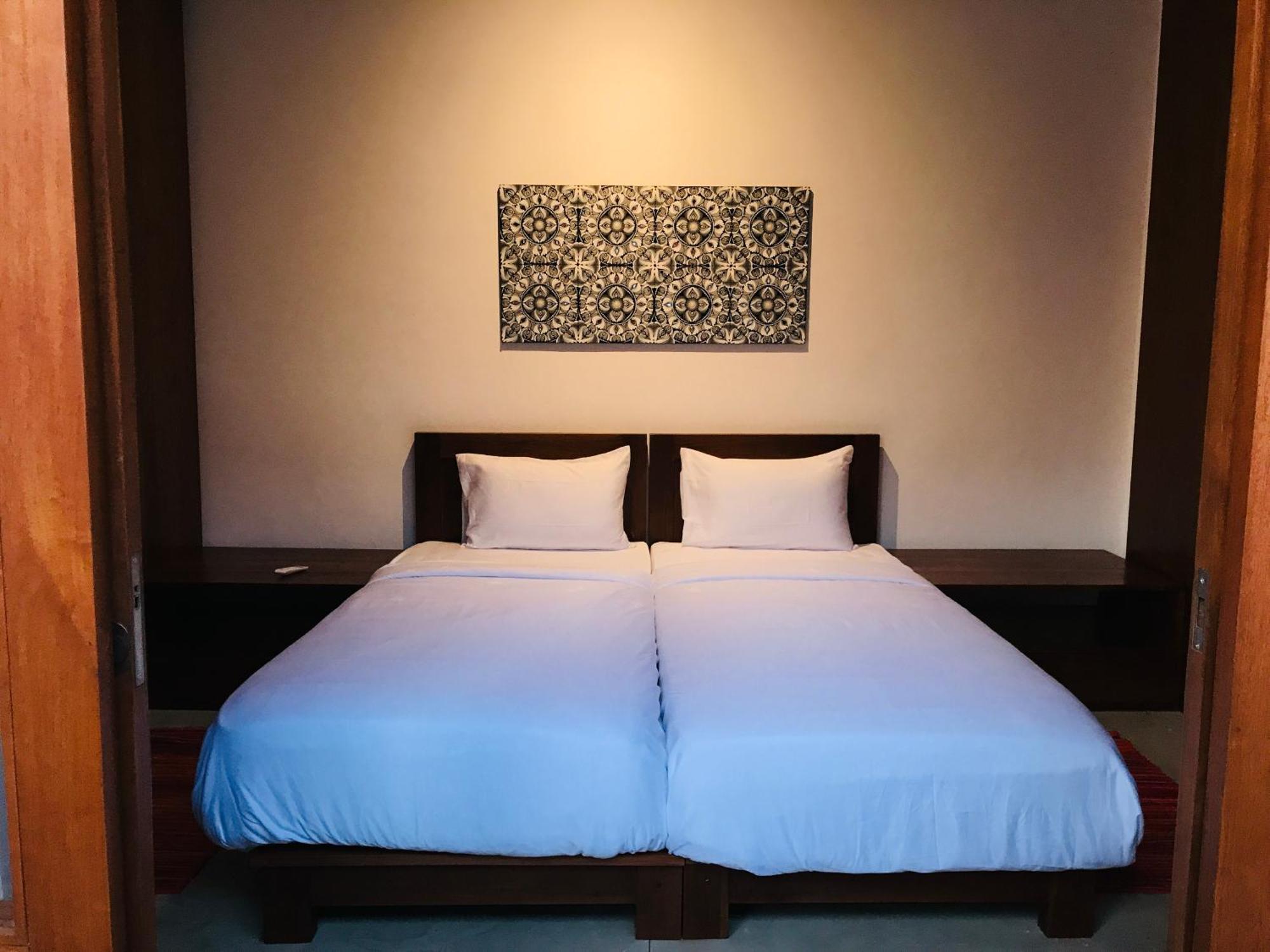 Tea Library Bed and Breakfast Hikkaduwa Buitenkant foto